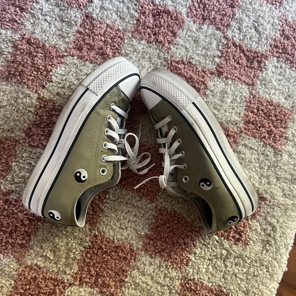 Low Platform Converse - All Star Lift - Custom ☯️ - Picture 3 of 4
